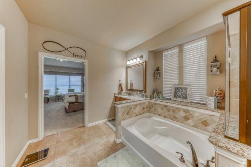 308 Darlington Trl, Fort Worth TX  76131-3584 exterior