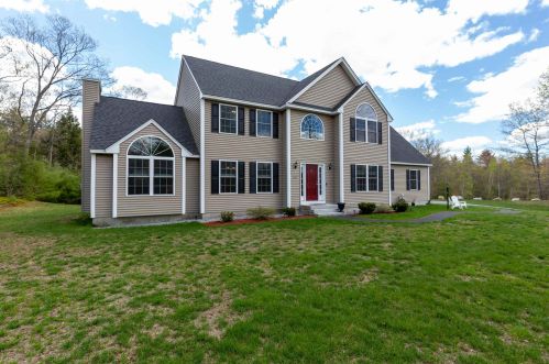 125 Steam Mill Rd, Auburn, NH 03032-3847