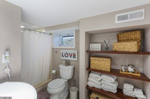 27 New England Rd, Maplewood NJ 07040-1057 exterior