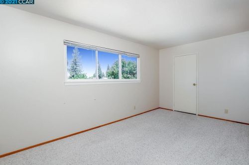 3719 Parkmall Ct, Concord CA  94519-1421 exterior