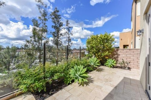 120 Long Fence, Irvine CA  92602-1807 exterior