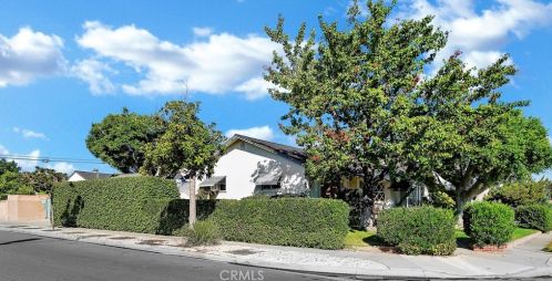 1933 Norma Ln, Anaheim, CA 92802-3225