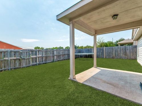 5720 Barrier Reef Dr, Fort Worth TX  76179-7551 exterior