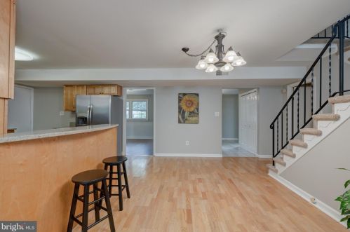 7136 Game Lord Dr, Springfield VA  22153-1318 exterior