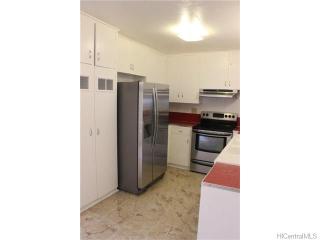 2802 Kahaloa Dr, Honolulu, HI 96822-1530