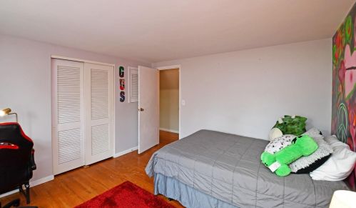 1335 Covedale Ave, Cincinnati OH  45238-3845 exterior