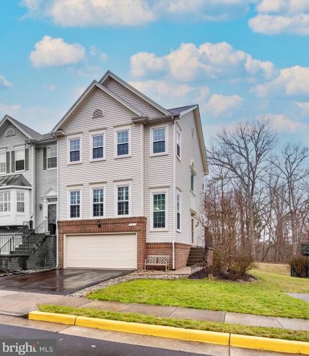 13058 Quartz Ln, Clifton, VA 20124-1003