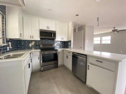 1605 Dent St, Garland TX 75042-5808 exterior