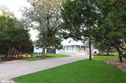 109 Concord Cir, Austin TX  78737-9061 exterior