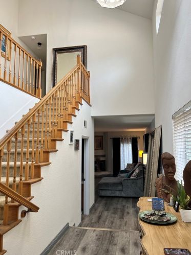 10252 Laurelwood Ln, Downey, CA 90242-5002