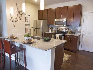 1900 Onion Creek Pkwy, Austin TX  78748-1944 exterior