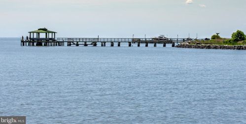 1217 Pine Ave, Shady Side MD 20764-9575 exterior