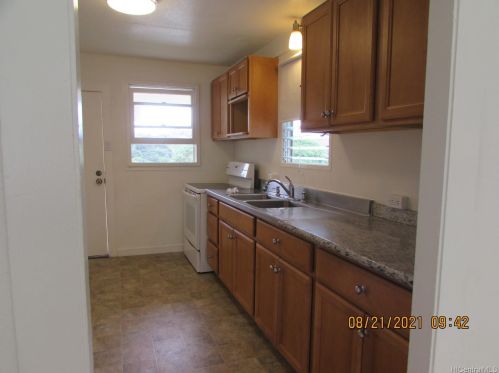 2588 Ahekolo St, Honolulu HI  96813-1108 exterior