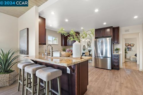 1945 Encima Dr, Concord CA  94519-2207 exterior