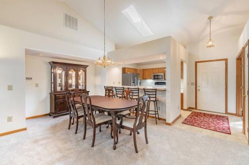 85 Pheasant Run Cir, Springboro, OH 45066-1493