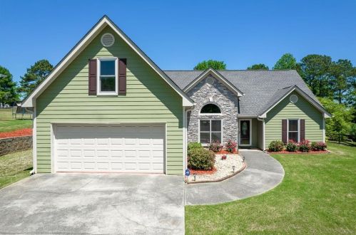 2615 Wyndham Park Dr, Buford, GA 30519-6212