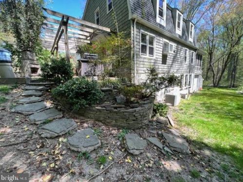 306 Brookewood Dr, Fredericksburg, VA 22405-6119