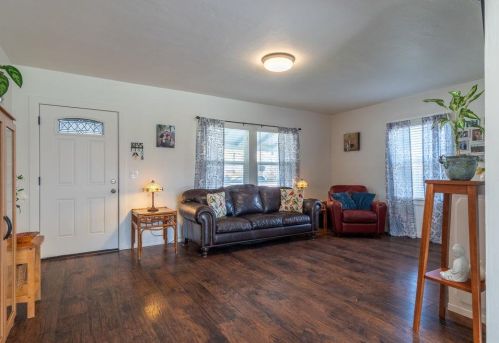 1645 Canal Farm Ln, Los Banos CA 93635-4405 exterior