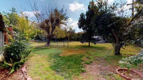 132 Broadbent Dr, Riverside CA  92507-4809 exterior