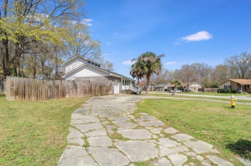 101 Cornell Dr, Ladson SC  29456-6214 exterior