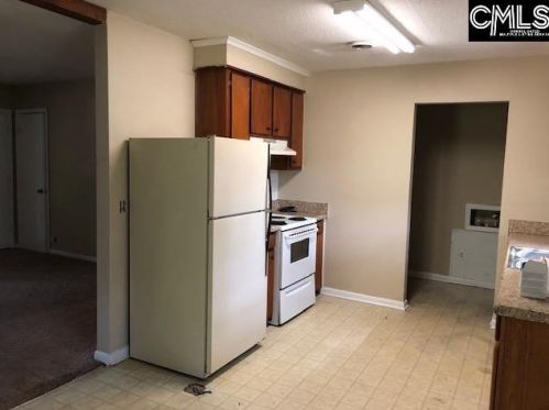 2716 Riverside Ln, Cayce-West Columbia, SC 29033-4237