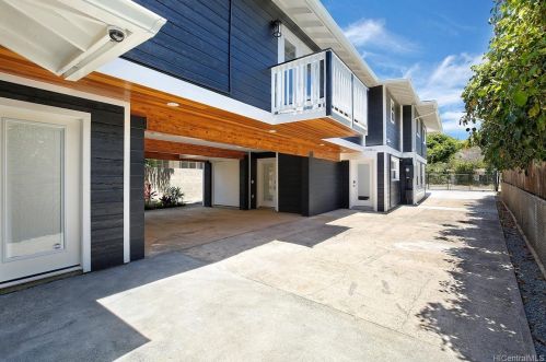 3036 Monsarrat Ave, Honolulu, HI 96815-4439