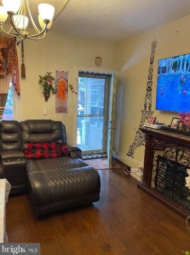 156 7th Ave, Roebling, NJ 08554-1212