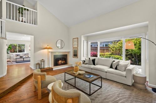 311 Oak Meadow Dr, Los Gatos, CA 95032-4446