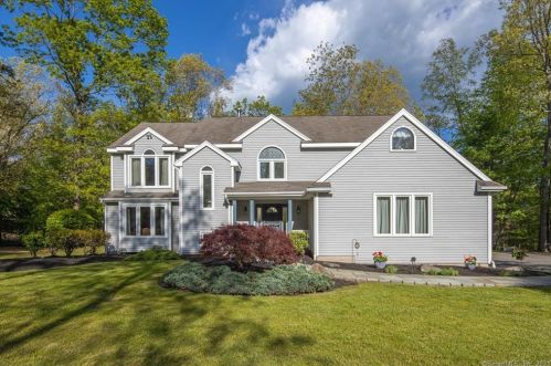 25 Farm Field Ridge Rd, Sandy Hook, CT 06482-1082