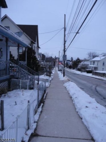 24 Madison St, Fredon, NJ 07860-2029
