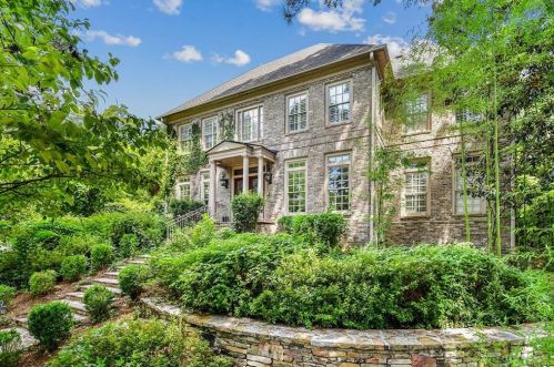744 Morningside Dr, Atlanta, GA 30324-5221