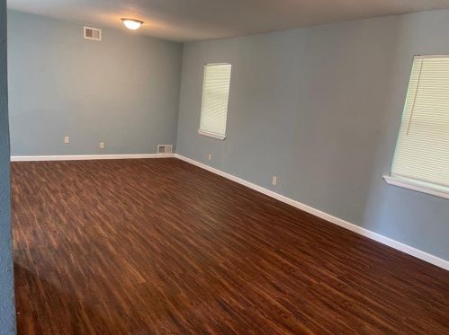 6701 Manor Dr, Fort Worth TX  76180-8523 exterior