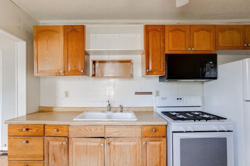 1458 Almond Ave, Saint Paul MN  55108-2536 exterior