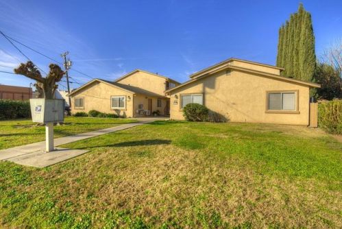 127 Locust Ave, Ripon, CA 95366-2453