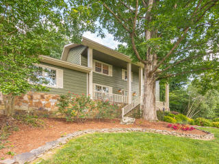 6360 Sea Haven Dr, Hixson, TN 37343-3138