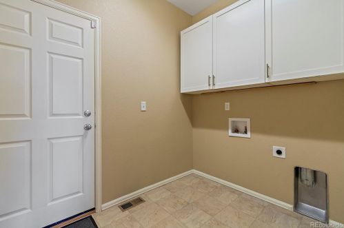 6097 Flanders St, Denver CO  80019-2120 exterior