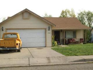 3384 Josh Dr, Anderson, CA 96007-3024