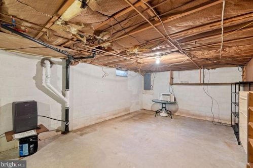 750 Walnut St, Hanover PA 17331-2051 exterior