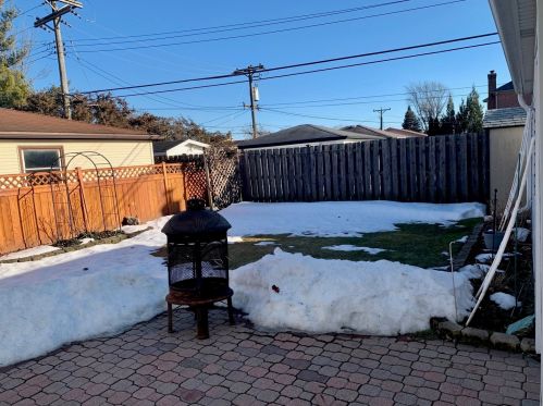 8453 North Ter, Niles IL  60714-2369 exterior