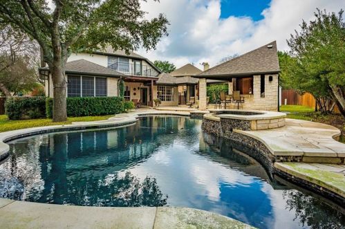 9904 Charthouse Cv, Austin TX  78730-3566 exterior