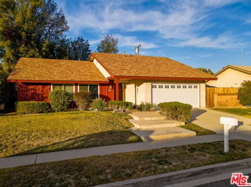 1637 Downing St, Simi Valley, CA 93065-2142