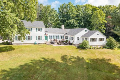 28 Old Wolfeboro Rd, Alton, NH 03809-4722