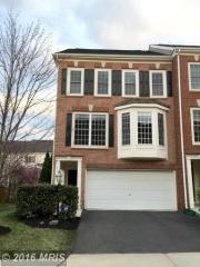 24636 Nettle Mill Sq, Stone Ridge VA  20105-2992 exterior