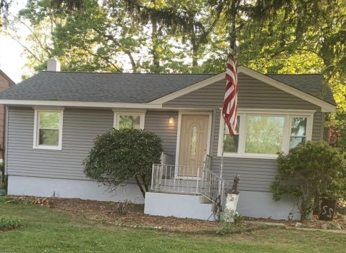 310 Brooklyn Mountain Rd, Hopatcong, NJ 07843-1228