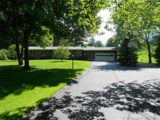 344 Woodhouse Ave, Wallingford CT  06492-5413 exterior