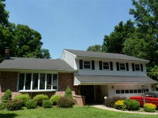 52 Mountain Edge Dr, Southington, CT 06489-4615