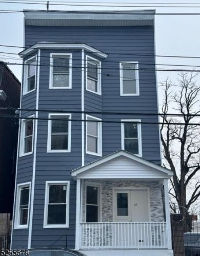 90 Park Ave, Paterson NJ  07506-1837 exterior