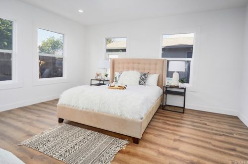 109 Wright St, Santa Ana CA 92701-4342 exterior