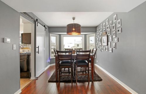 1078 Cliff View Ln, Carol Stream IL  60188-4633 exterior