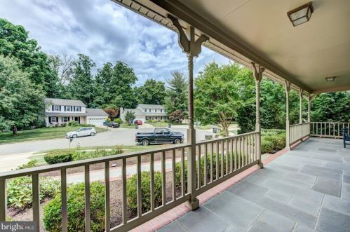12505 Thomas Young Ct, Herndon, VA 20171-2523
